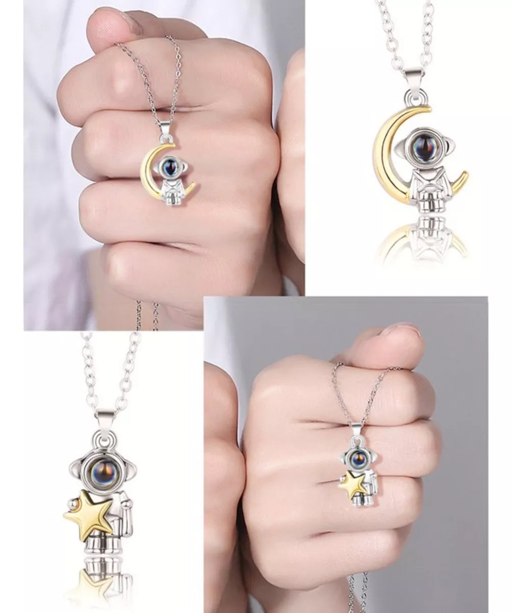 Par de Collares Astronauta - Proyectan Te Amo 100 Idiomas - Image 2